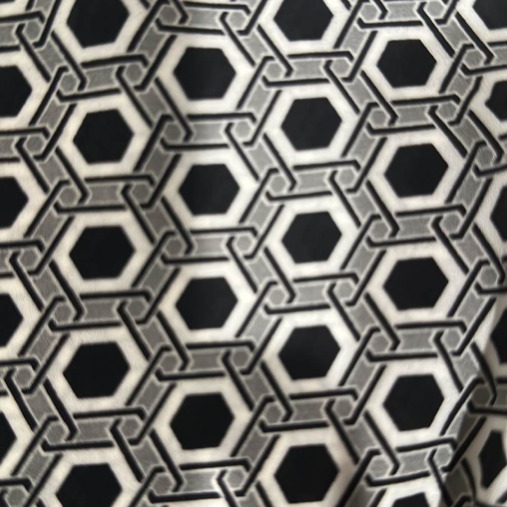 PLEIONE Sleeveless Blouse, Geometric Print, Button Front, Size L - Picture 9 of 11